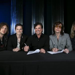 TheStruts_P_SigningPhoto_20220302_BMLGowns_NickRau_182A9712_V3sb